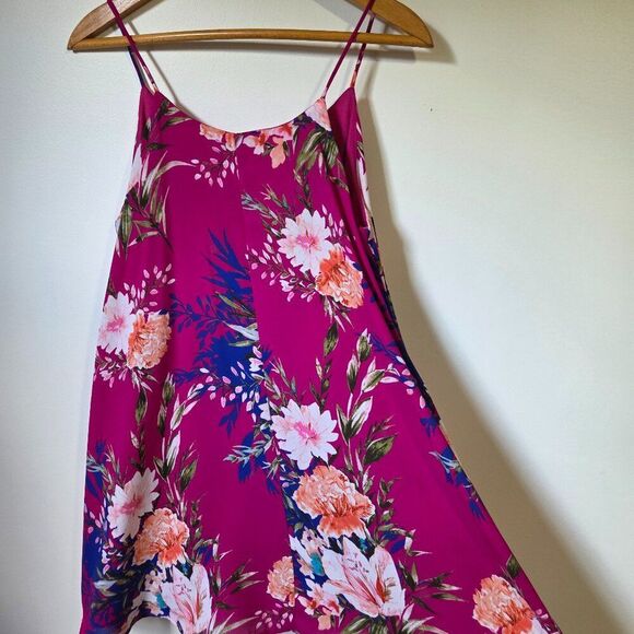 EUC PINK LILY V NECK FLORAL TANK SWING SHORT DRESS SIZE SMALL - Picture 3 of 12